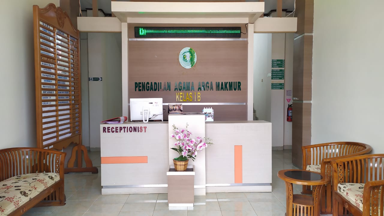 Receptionis dan Ruang tamu Terbuka.jpeg
