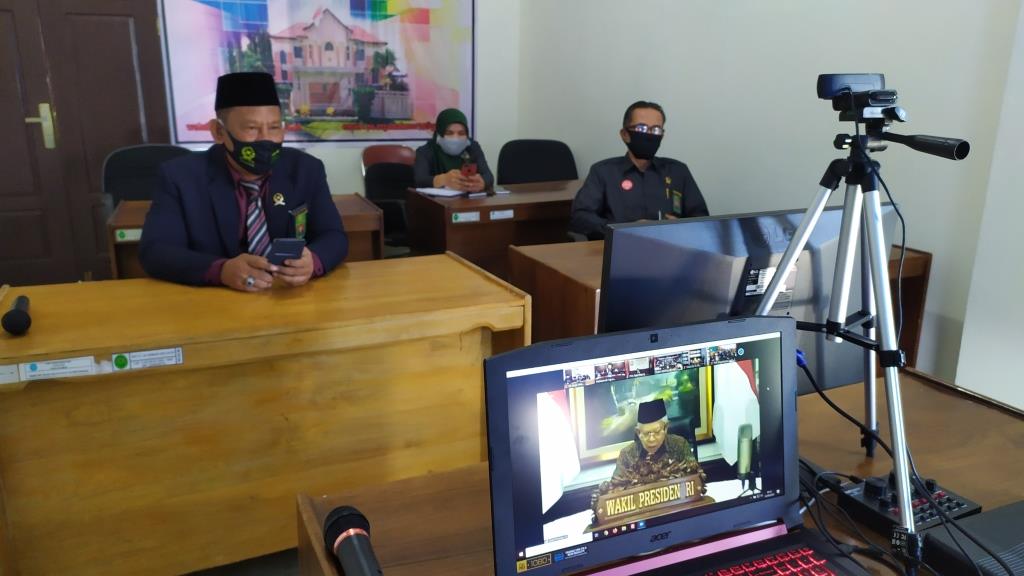 20200826 Webinar Ekonomi Syariah
