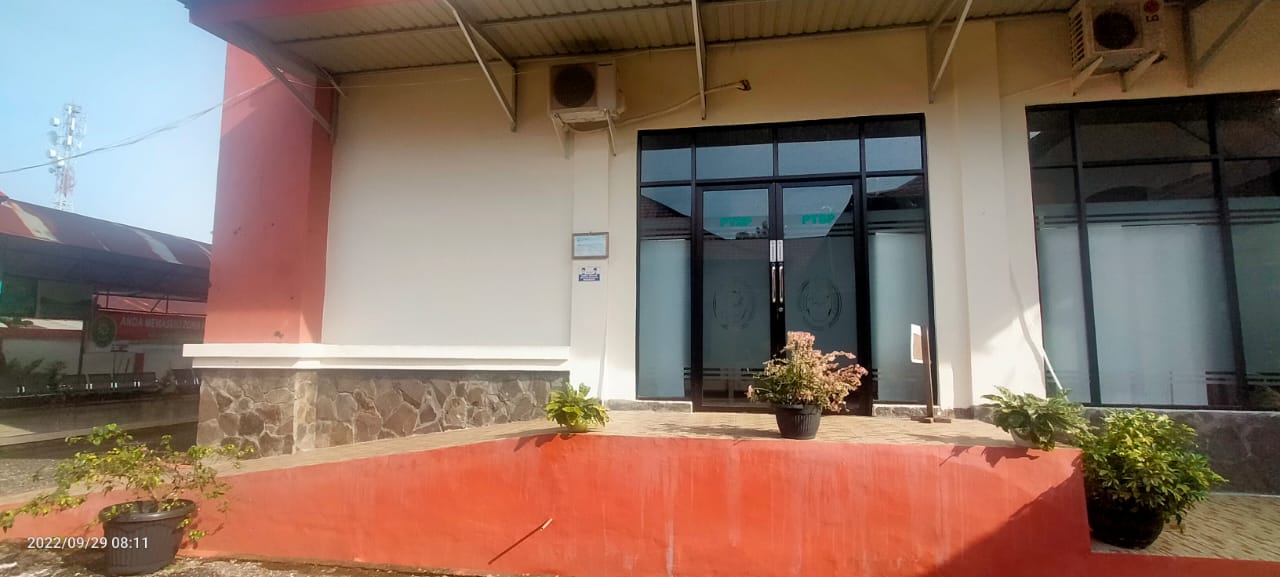 4 Tampak depan Area Depan PTSP 