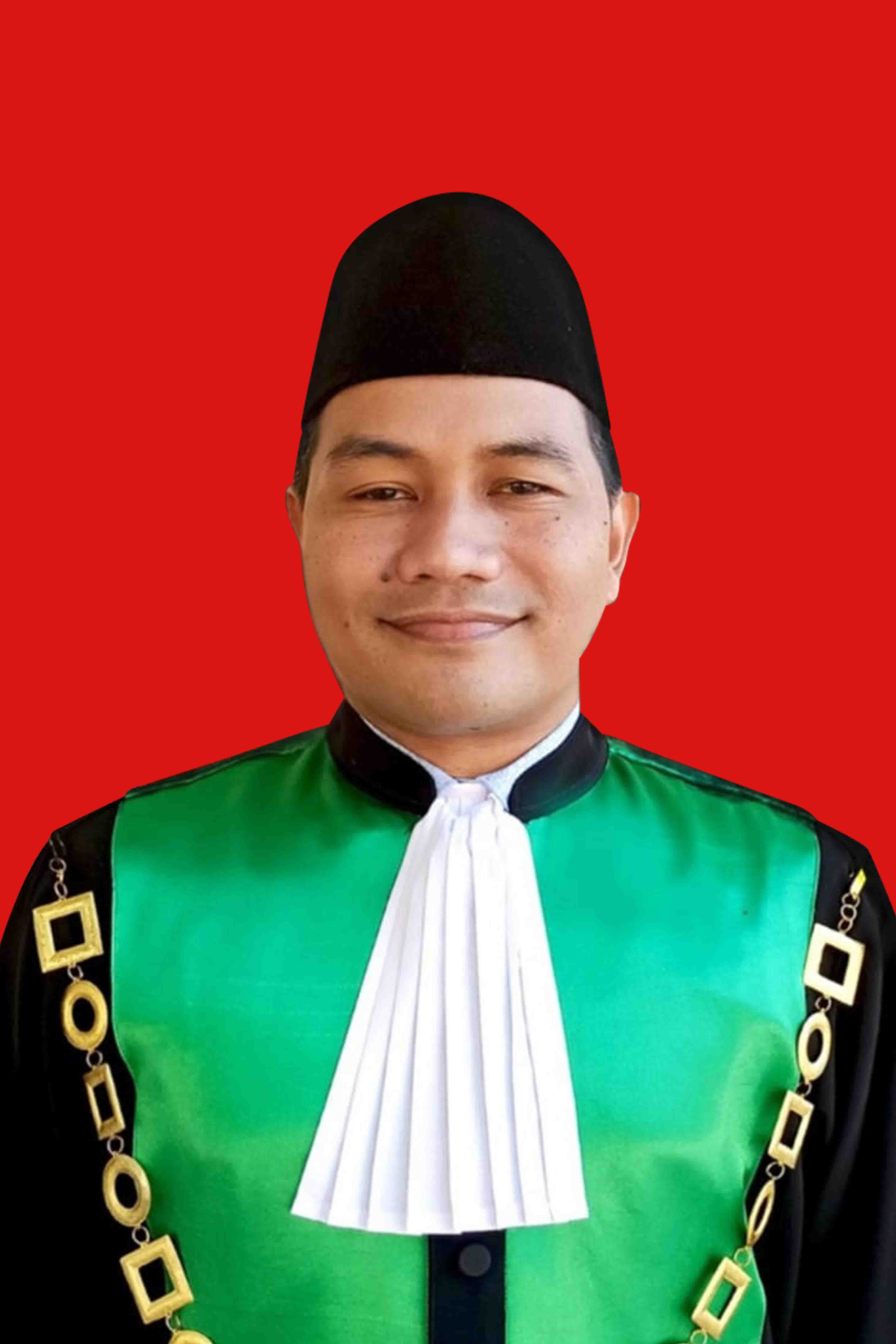 Ketua Roni toga