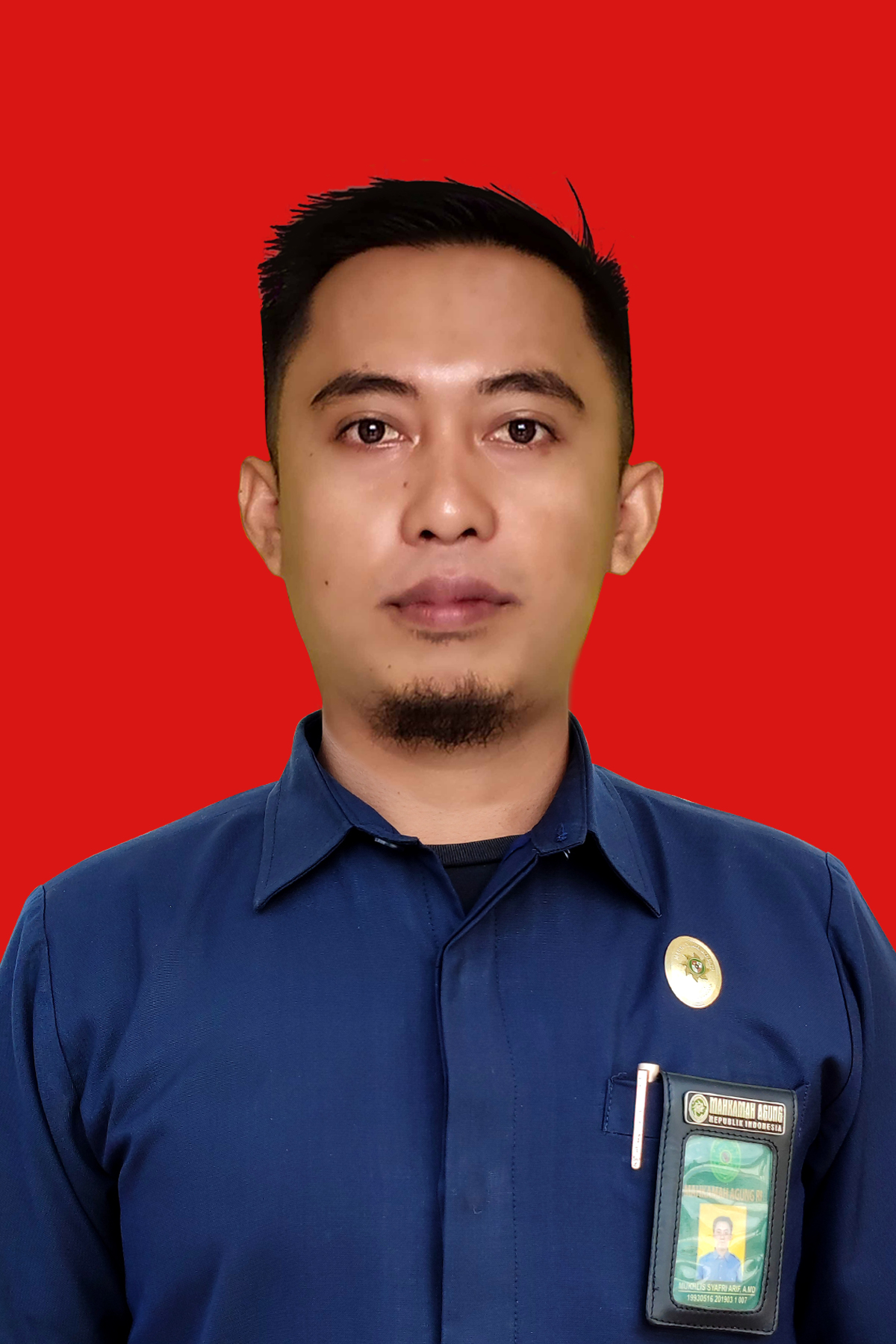 foto mukhlis merah 1